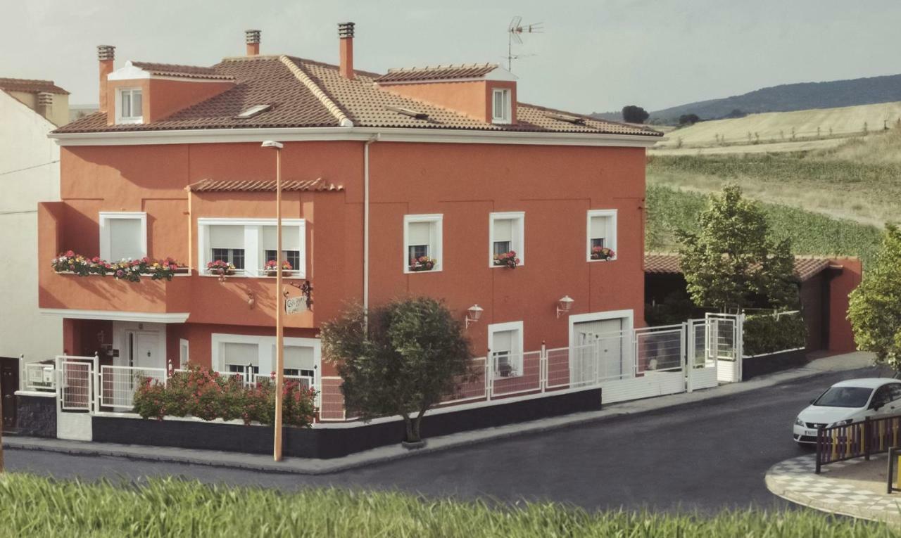 Apartamento 2 4/6 Pax Casa Rural El Sauce. A 2,5 Km De Cuenca Capital Nohales Kültér fotó