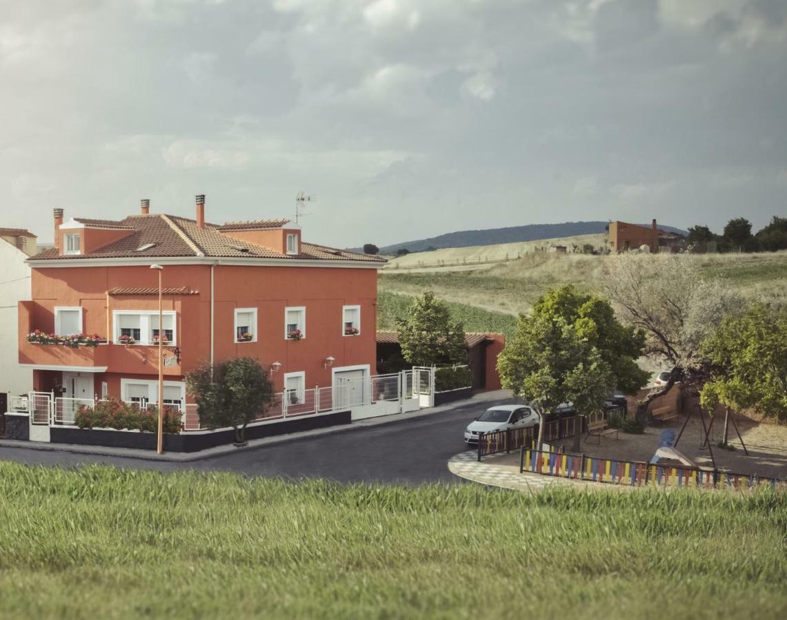 Apartamento 2 4/6 Pax Casa Rural El Sauce. A 2,5 Km De Cuenca Capital Nohales Kültér fotó